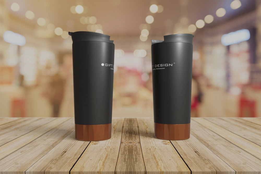 kubek termiczny z logo i nadrukiem, gift design, kubek termiczny na blacie w kuchni