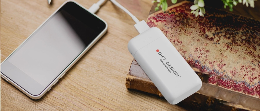 power bank gift design ładujący telefon
