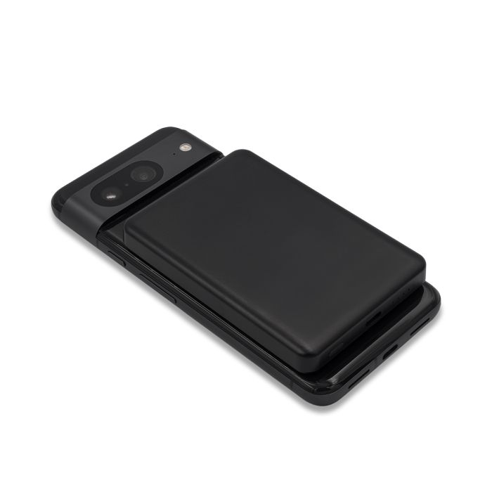 Magnetyczny bezprzewodowy power bank 5000 mAh Yuki, czarny – Gift Design