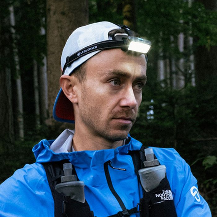 Latarka na głowę Ledlenser NEO9R – Gift Design