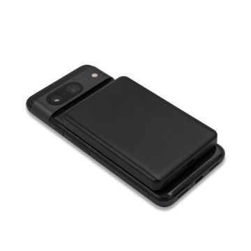 Magnetyczny bezprzewodowy power bank 5000 mAh Yuki, czarny – Gift Design