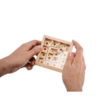 Sosnowa gra labiryntowa – Gift Design