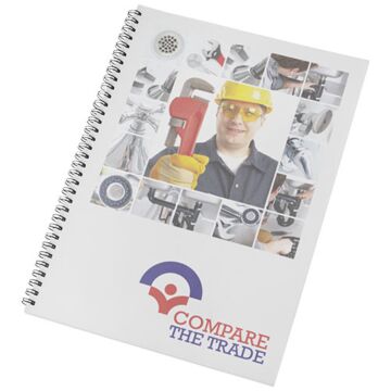 Notatnik Desk-Mate® w formacie A4 z przedziałką i okładką wykonaną z PP-Biały