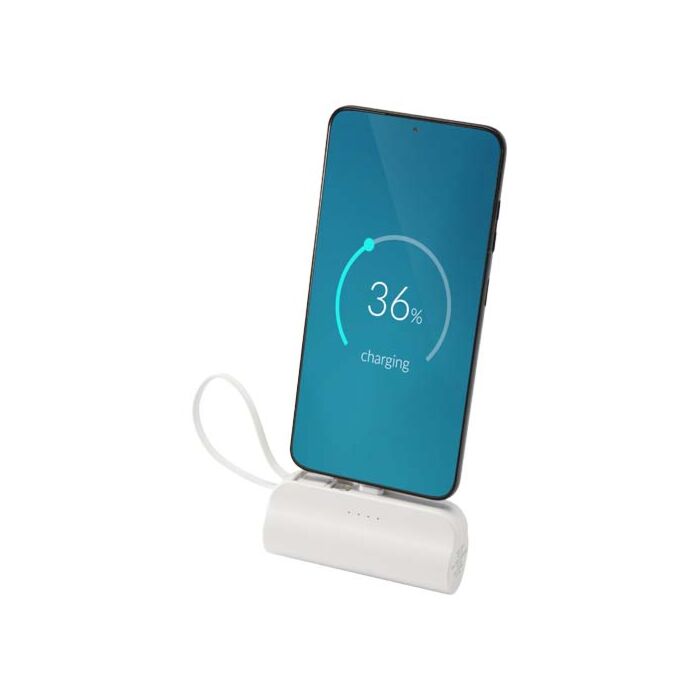 Alnair powerbank o pojemności 5000 mAh i mocy 10 W, wykonany z tworzyw sztucznych pochodzących z recyklingu, z wbudowaną podstawką i kablem 2 w 1-Biały