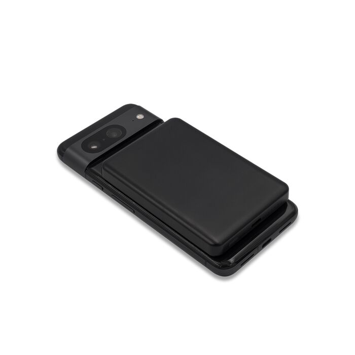 Magnetyczny bezprzewodowy power bank 5000 mAh Yuki, czarny Magnetyczny bezprzewodowy power bank 5000 mAh Yuki, czarny